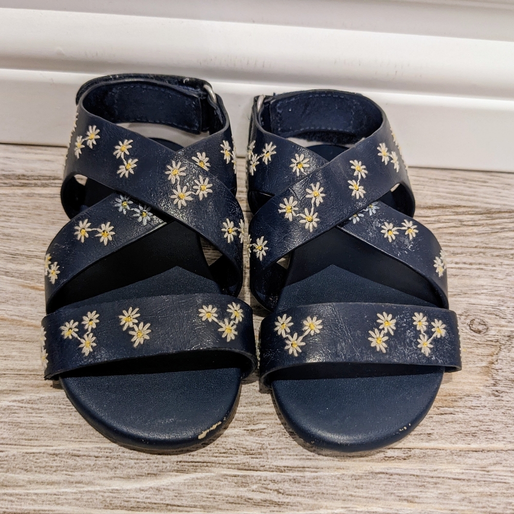 💜 bundle 3 for $30 💜Zara Toddler Flower Strappy Sandals